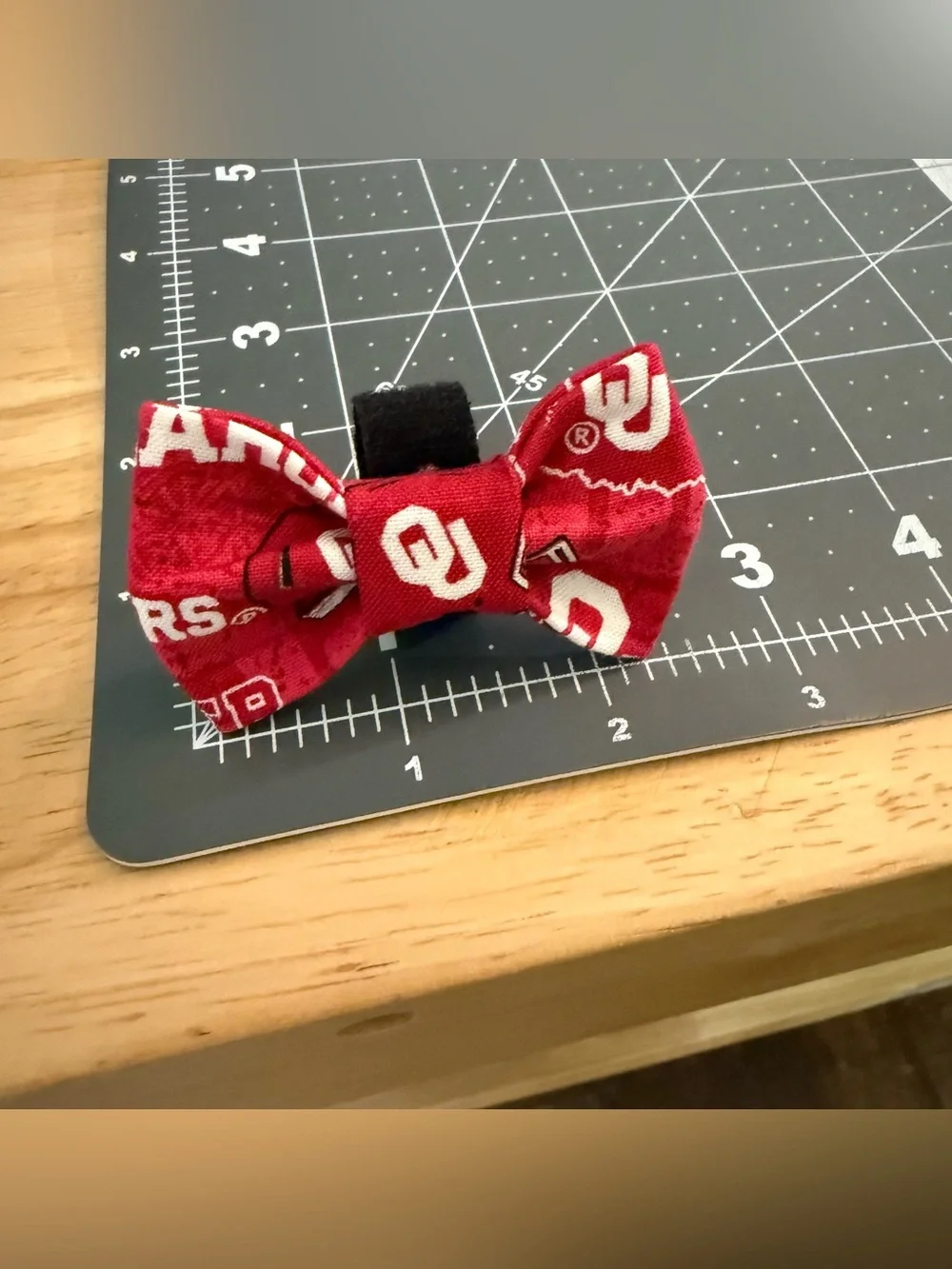 OU Pet Bowtie (small)